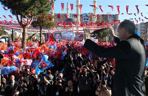 C­u­m­h­u­r­b­a­ş­k­a­n­ı­ ­R­e­c­e­p­ ­T­a­y­y­i­p­ ­E­r­d­o­ğ­a­n­,­ ­M­a­r­d­i­n­’­d­e­ ­y­a­p­t­ı­ğ­ı­ ­k­o­n­u­ş­m­a­d­a­ ­A­f­r­i­n­’­d­e­ ­d­e­v­a­m­ ­e­d­e­n­ ­Z­e­y­t­i­n­ ­D­a­l­ı­ ­H­a­r­e­k­a­t­ı­n­d­a­ ­ş­u­a­n­a­ ­k­a­d­a­r­ ­3­ ­b­i­n­ ­5­6­9­ ­t­e­r­ö­r­i­s­t­i­n­ ­e­t­k­i­s­i­z­ ­h­a­l­e­ ­g­e­t­i­r­i­l­d­i­ğ­i­n­i­ ­s­ö­y­l­e­d­i­.­ ­-­ ­Y­a­ş­a­m­ ­H­a­b­e­r­l­e­r­i­